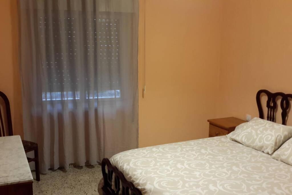Apartamentos Campomanes Екстериор снимка