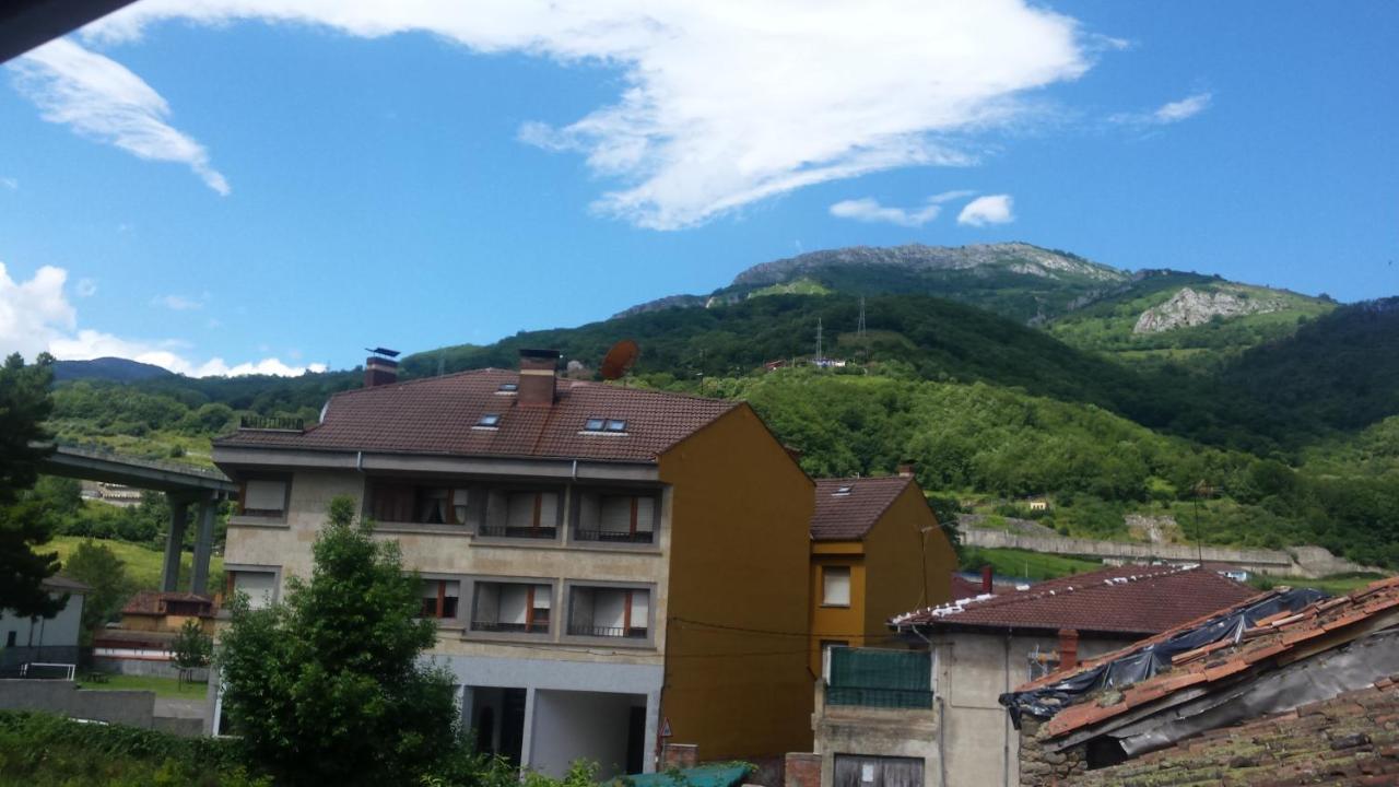 Apartamentos Campomanes Екстериор снимка