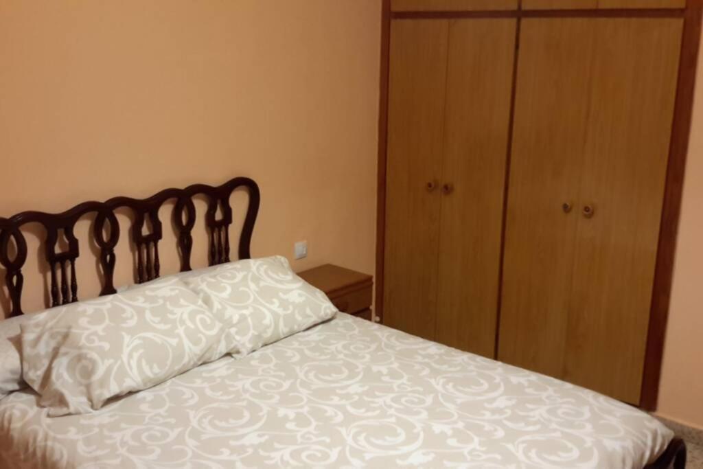 Apartamentos Campomanes Екстериор снимка